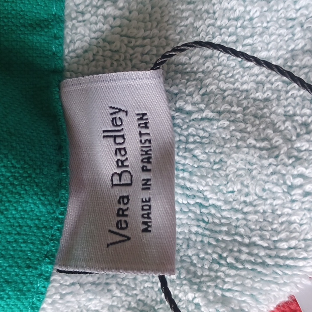 VERA BRADLEY BEACH TOWEL⛱️ - Picture 6 of 7